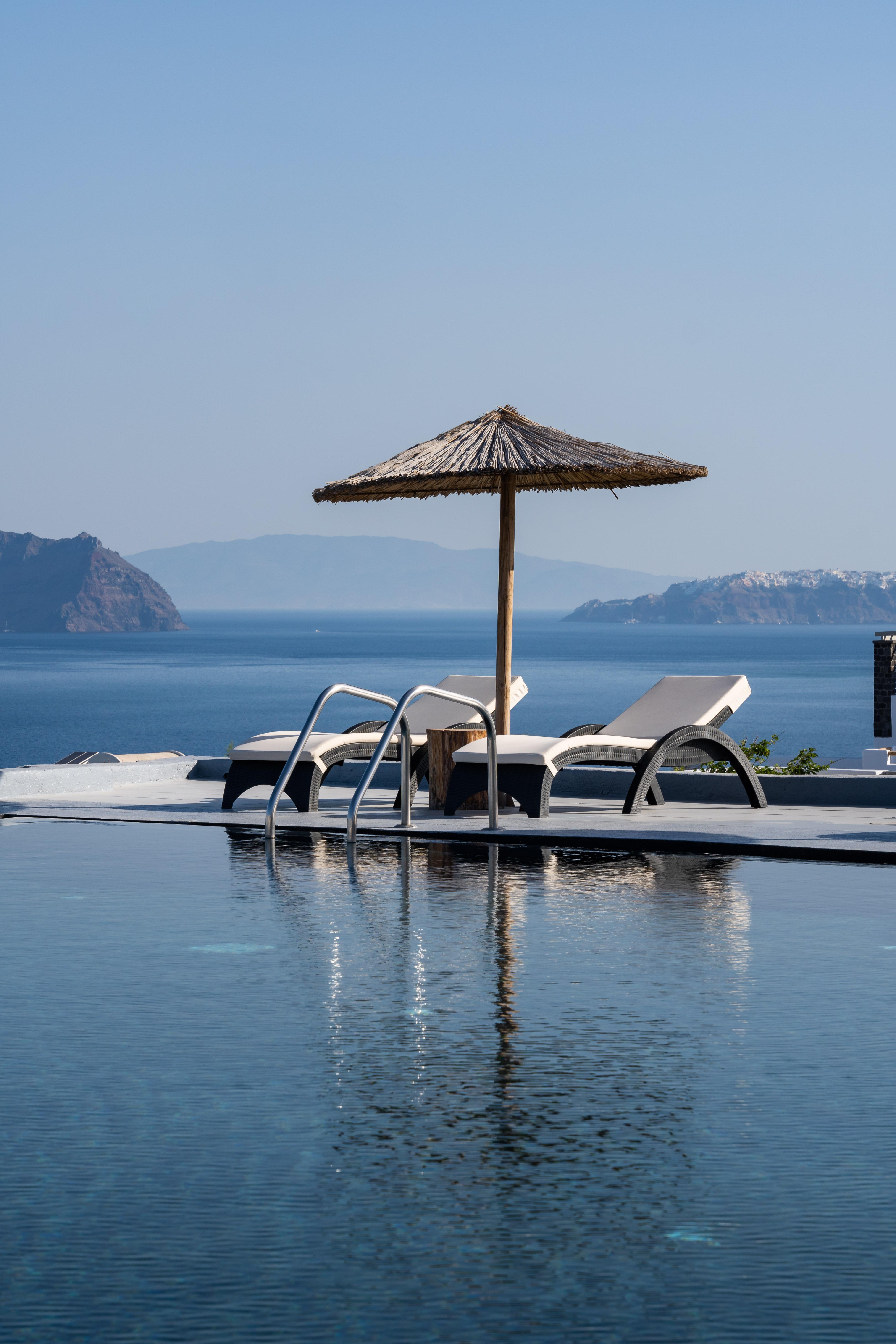 Serenita Luxury Suites Акротири Экстерьер фото