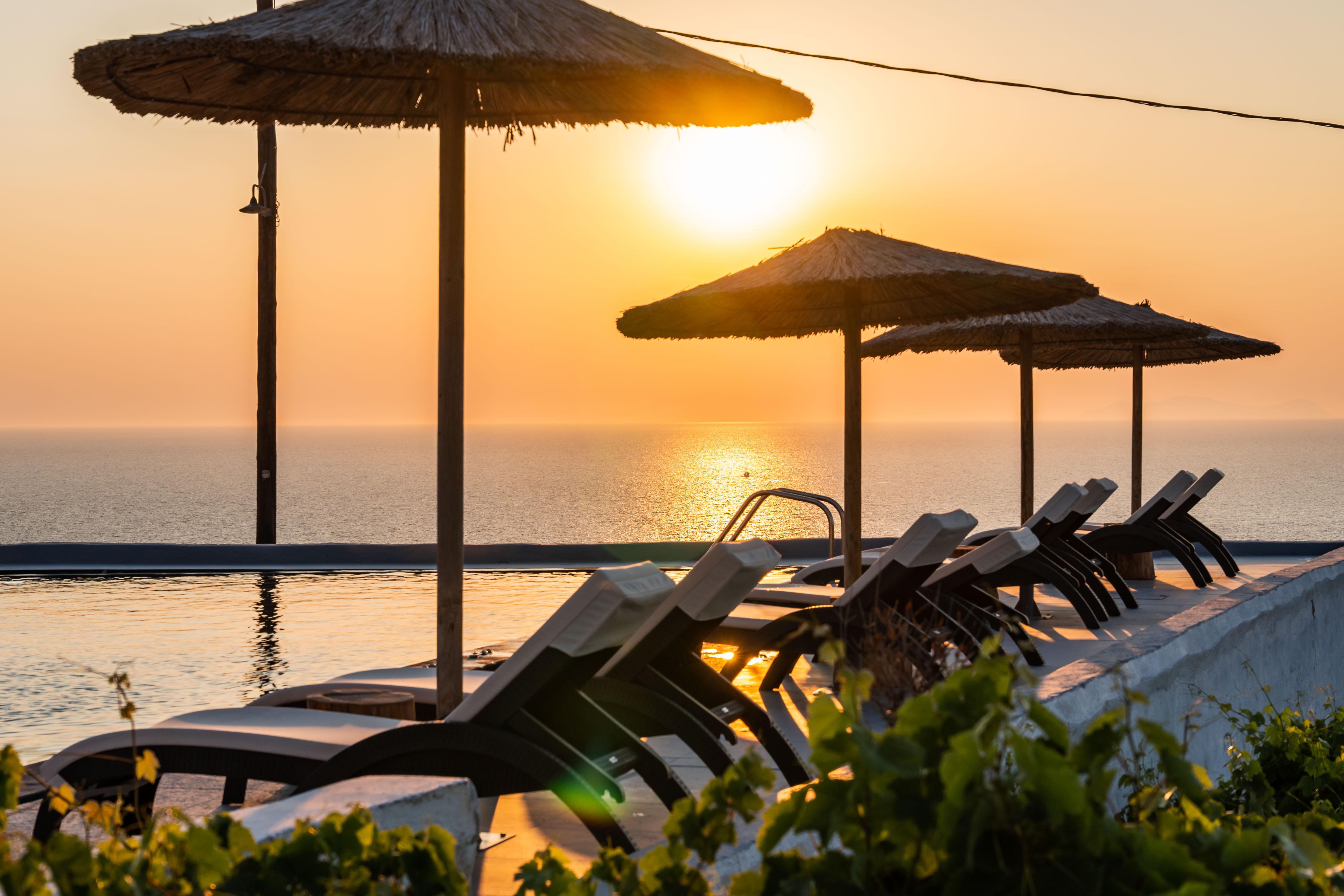 Serenita Luxury Suites Акротири Экстерьер фото