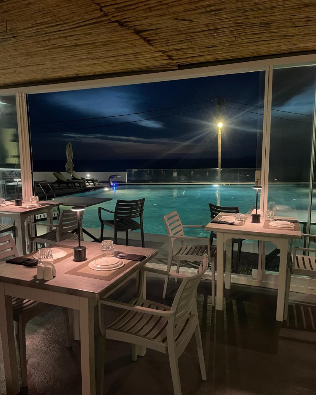 Serenita Luxury Suites Акротири Экстерьер фото
