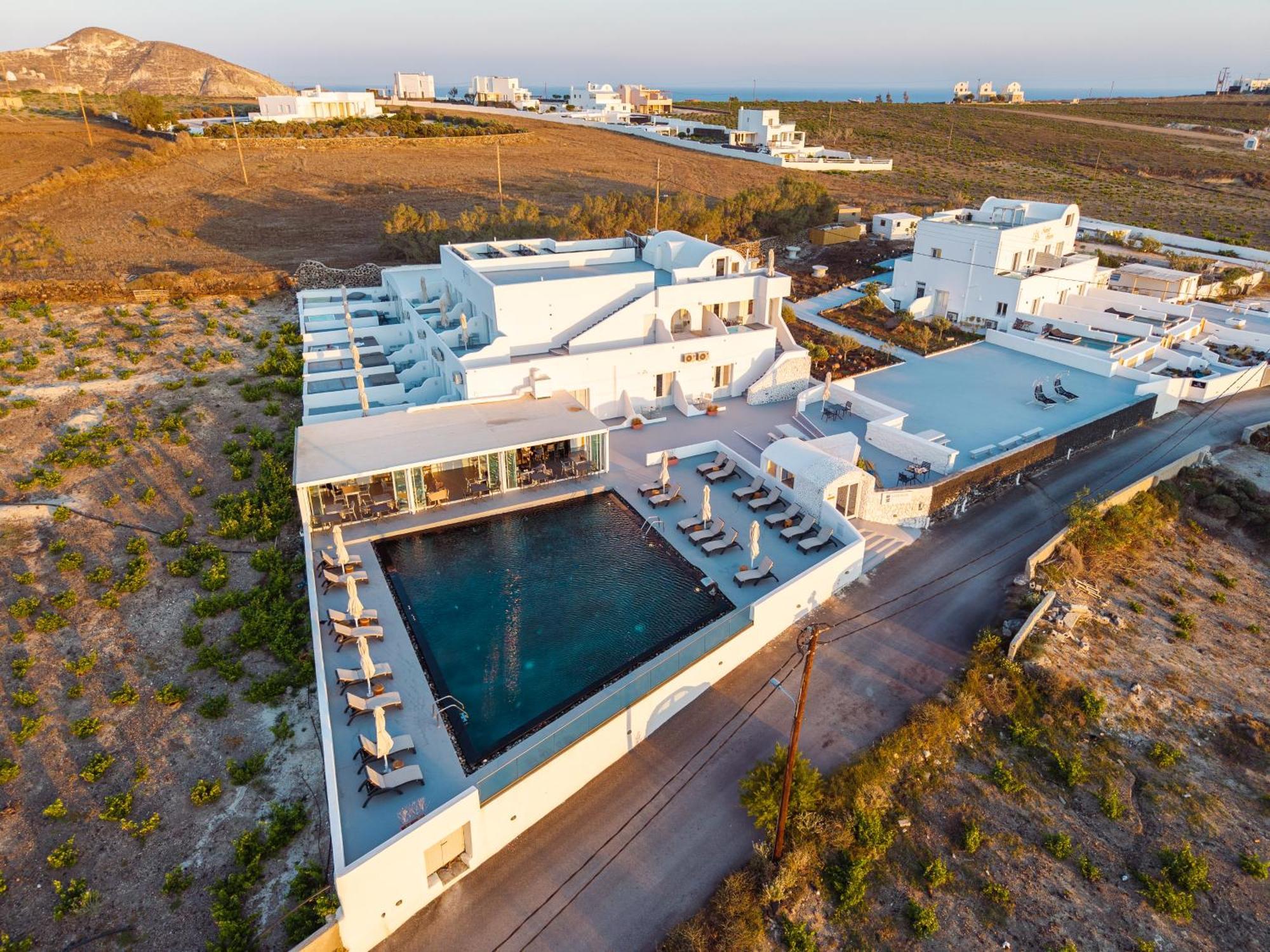Serenita Luxury Suites Акротири Экстерьер фото