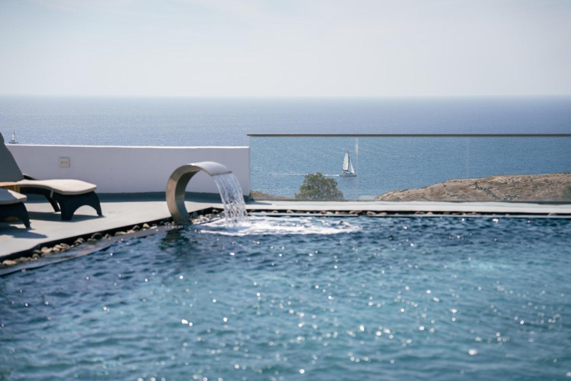 Serenita Luxury Suites Акротири Экстерьер фото